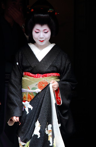 The Day Of Tsuruha San S Erikae Debut As A Geiko 5 Fin つる葉さん襟替えの日 A Photo On Flickriver