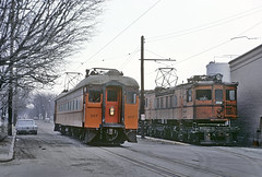 Anglų lietuvių žodynas. Žodis railroad siding reiškia geležinkelio atšaka lietuviškai.