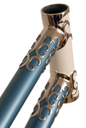 <p>Mixte Head Lugs built with Waterford Nuevo-Coco Custom Lugs, made of stainless steel with polished lugs and stays,  English Light Blue Met 61549</p>