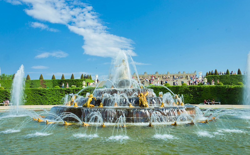 Latona Fountain<br/>© <a href="https://flickr.com/people/61261552@N05" target="_blank" rel="nofollow">61261552@N05</a> (<a href="https://flickr.com/photo.gne?id=6733394215" target="_blank" rel="nofollow">Flickr</a>)