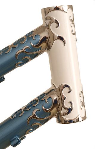 <p>Mixte Head Lugs built with Waterford Nuevo-Coco Custom Lugs, made of stainless steel with polished lugs and stays,  English Light Blue Met 61549</p>