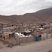 A 15 km da Arequipa inizia una lunga serie di sobborghi squallidissimi