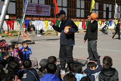 Coach Tom giving a talk to the junior participants of the coaching camp • <a style="font-size:0.8em;" href="http://www.flickr.com/photos/76929546@N08/6893152175/" target="_blank">View on Flickr</a>