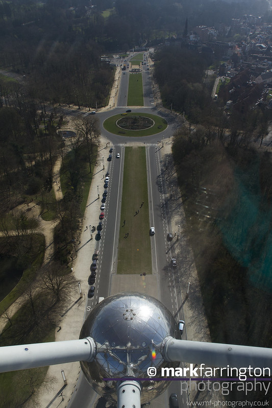 The Atomium - Brussels<br/>© <a href="https://flickr.com/people/67299437@N06" target="_blank" rel="nofollow">67299437@N06</a> (<a href="https://flickr.com/photo.gne?id=13974194755" target="_blank" rel="nofollow">Flickr</a>)