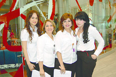 DSC_5806 Alejandra Paez, Bertha Alicia de Robles, Reyna Arjona de Alexandre y Clara Lizcano.