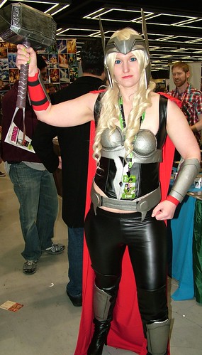 cosplay thor eccc