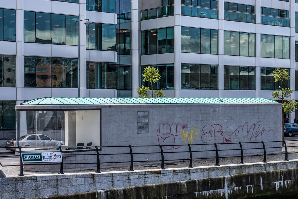 Samuel Beckett Bridge - Dublin Docklands (Control Room)