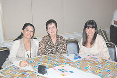 DSC_8192 Elvira de Rodríguez, Betty de Granados y Patricia de Zertuche.