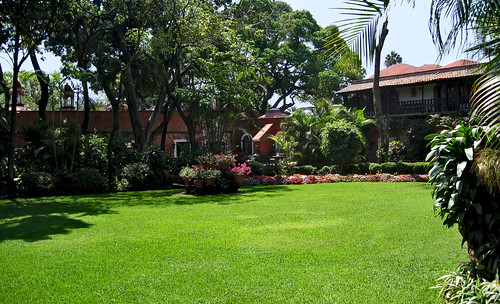 Cuernavaca 015 • <a style="font-size:0.8em;" href="http://www.flickr.com/photos/30735181@N00/7798863288/" target="_blank">View on Flickr</a>