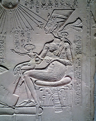 House Altar wih Akhenaten, Nefertiti and Three Daughters, detail with Nefertiti
