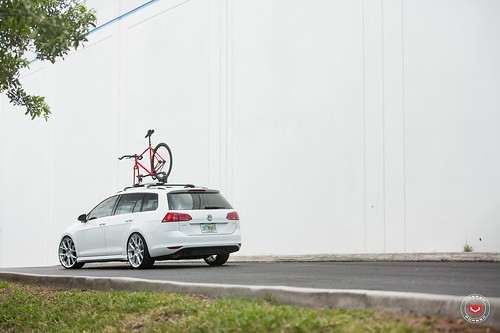 Volkswagen Golf SportWagon on Vossen Wheels