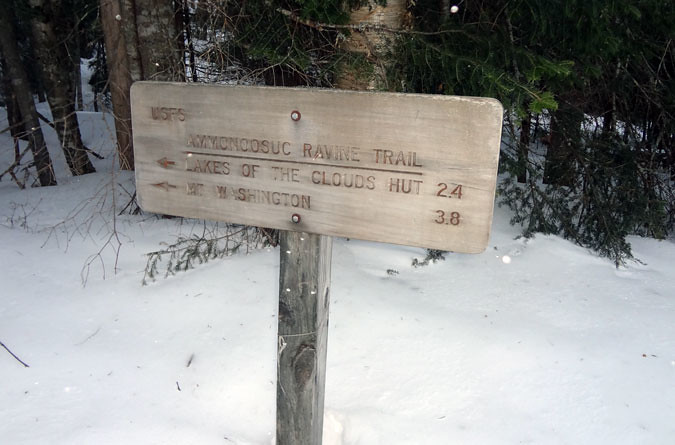 Ammonoosuc Ravine Trail Sign