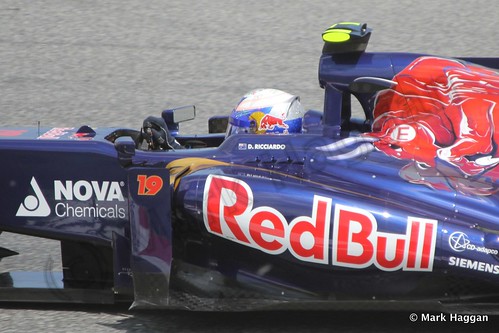 Daniel Ricciardo in Free Practice 2 at the 2013 Spanish Grand Prix