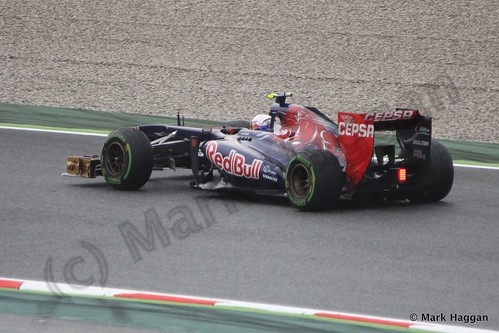 Daniel Ricciardo in his Toro Rosso in Free Practice 1 at the 2013 Spanish Grand Prix