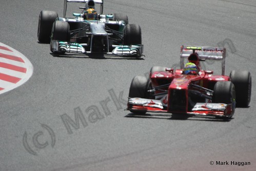Lewis Hamilton and Fernando Alonso in the 2013 Spanish Grand Prix