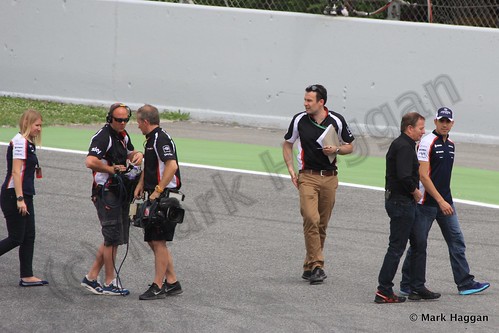 Martin Brundle and Pastor Maldonado doing a track walk at the 2013 Spanish Grand Prix