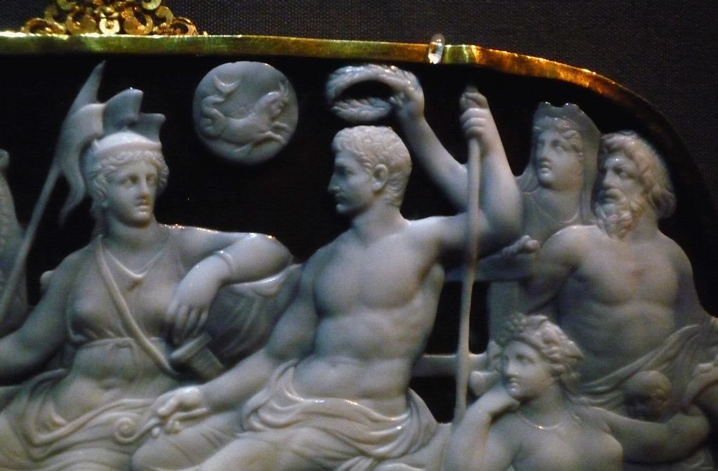 Dioskourides, Gemma Augustea, detail of upper register with (left to right) Roma, Augustus, Oikoumene, and Oceanus