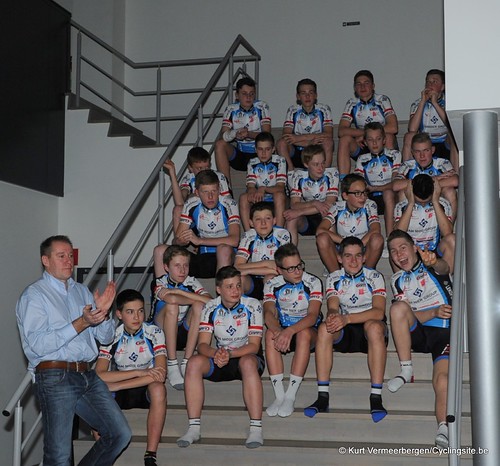 Van Moer Group Cycling Team (158)