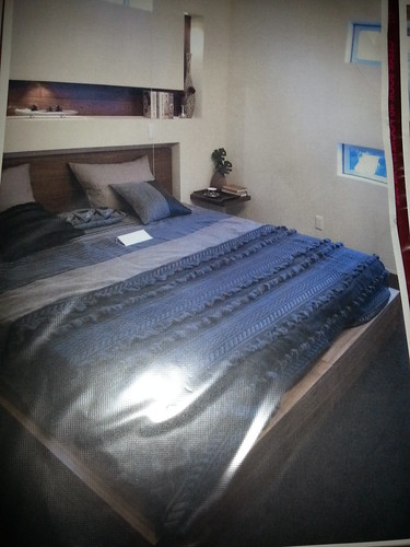 ベルクハウス立川展示場の2F寝室のベッド...
