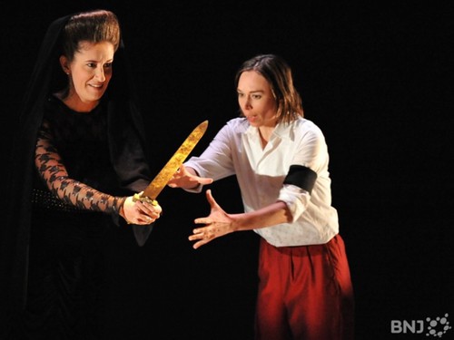 Cornelia dans Giulio Cesare de Haendel avec Carine Séchaye (Seesto) sous la direction de Facundo Agudin. Mise en scène : Bruno Ravella