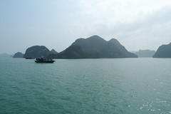 halongbay (21 von 127) • <a style="font-size:0.8em;" href="http://www.flickr.com/photos/89298352@N07/9689630638/" target="_blank">View on Flickr</a>