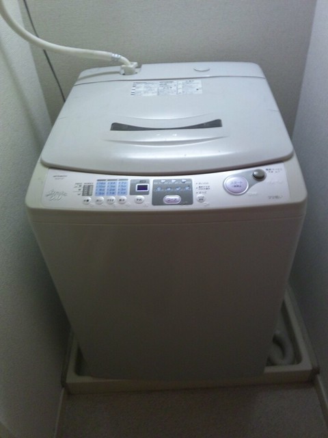 洗濯機の写真です。冷蔵庫、洗濯機、電子レ...