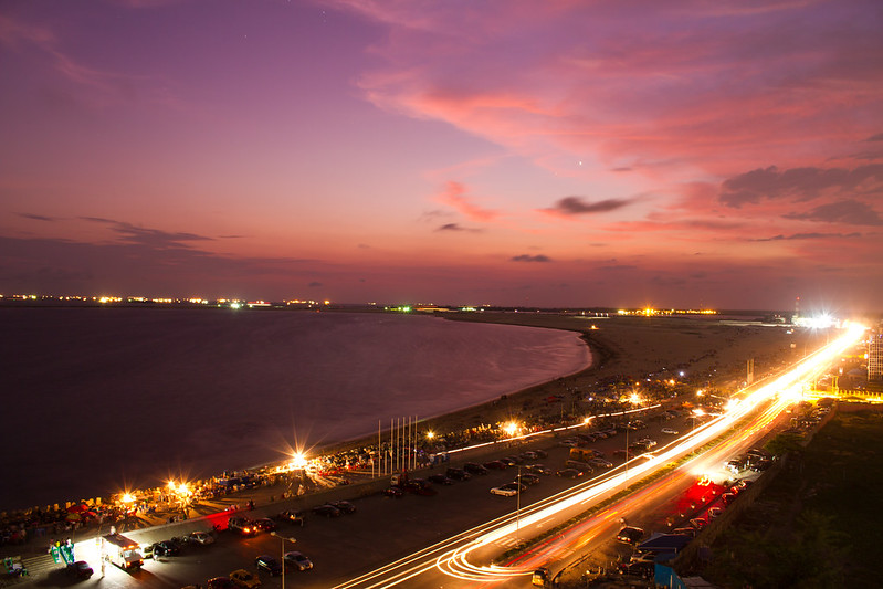 Lagos Sunset, Bar Beach, Lagos Nigeria (2)<br/>© <a href="https://flickr.com/people/68442953@N05" target="_blank" rel="nofollow">68442953@N05</a> (<a href="https://flickr.com/photo.gne?id=9688873936" target="_blank" rel="nofollow">Flickr</a>)