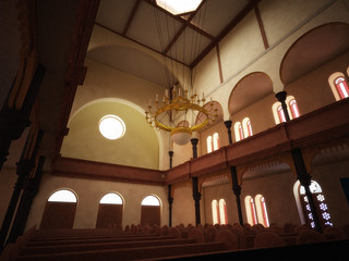 interior_synagogue