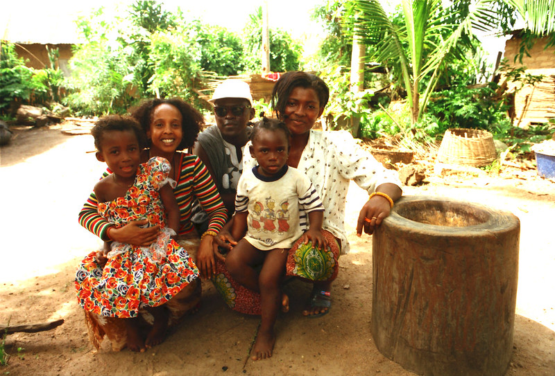 Togo West Africa Togolese Family with Fouzia close to Palimé formerly known as Kpalimé a city in Plateaux Region Togo near the Ghanaian border 25 April 1999 081 Fouzia<br/>© <a href="https://flickr.com/people/41087279@N00" target="_blank" rel="nofollow">41087279@N00</a> (<a href="https://flickr.com/photo.gne?id=13922981016" target="_blank" rel="nofollow">Flickr</a>)