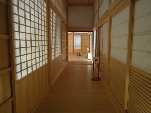 と～っても綺麗な廊下を進んでいきます。｜名古屋城