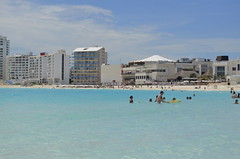 Cancun Beach • <a style="font-size:0.8em;" href="http://www.flickr.com/photos/36070478@N08/10255717326/" target="_blank">View on Flickr</a>