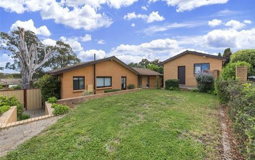 6 North Place, Charnwood ACT