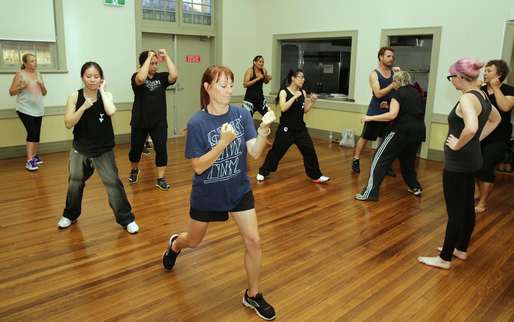ann-marie calilhanna- penny gullivers kickboxing @ erskineville townhall_196