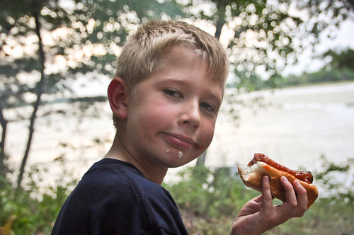 Kai with his hot dog • <a style="font-size:0.8em;" href="http://www.flickr.com/photos/96277117@N00/9368331013/" target="_blank">View on Flickr</a>