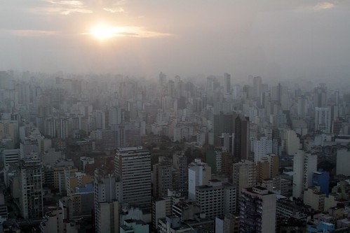 Smoggy evening in São Paulo