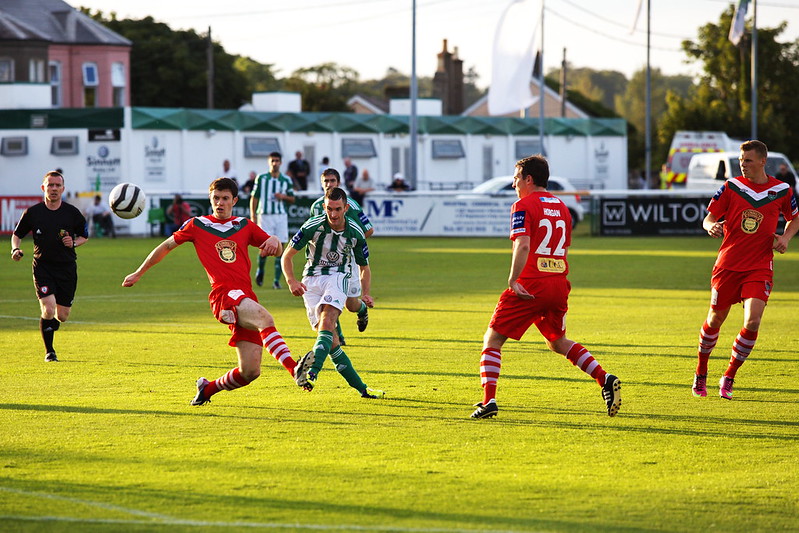 Bray Wanderers v Cork City #4<br/>© <a href="https://flickr.com/people/95412871@N00" target="_blank" rel="nofollow">95412871@N00</a> (<a href="https://flickr.com/photo.gne?id=9526024395" target="_blank" rel="nofollow">Flickr</a>)