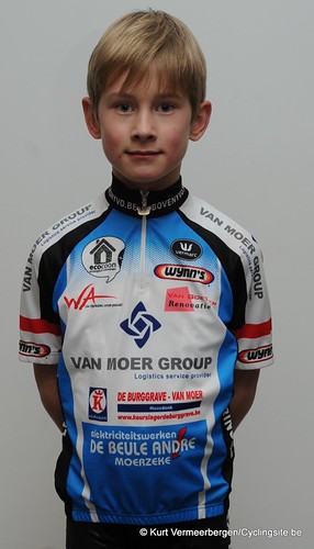 Van Moer Group Cycling Team (1)