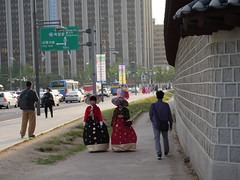 Koreans in traditional dresses outside Gyeongbokgung!