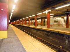 Tremont Ave Subway Stop