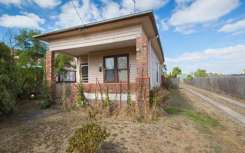 6 Wood Street, Soldiers Hill VIC 3350