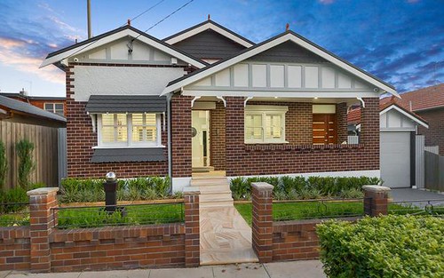 1 Mons St, Russell Lea NSW 2046