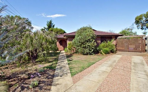 4 Banksia Cr, Hoppers Crossing VIC 3029