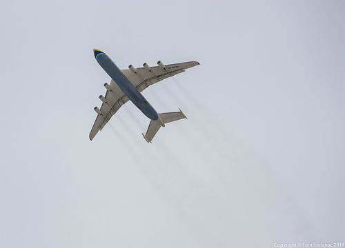 Antonov An-225 Mriya - In Flight - Wide Shot • <a style="font-size:0.8em;" href="http://www.flickr.com/photos/65051383@N05/15644095617/" target="_blank">View on Flickr</a>