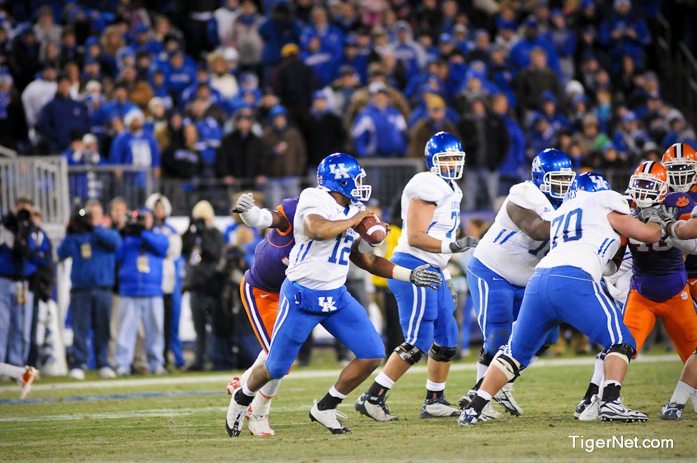 Clemson Football Photo of Bowl Game and Kavell Conner and kentucky
