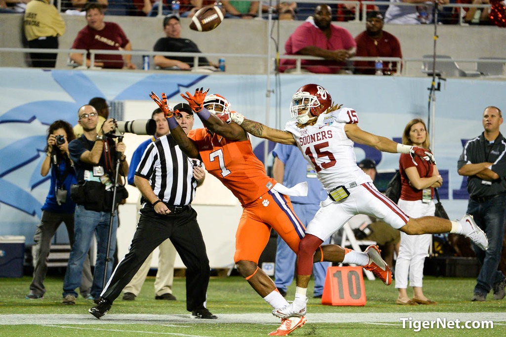 Clemson Football Photo of Mike Williams and Russell Athletic Bowl