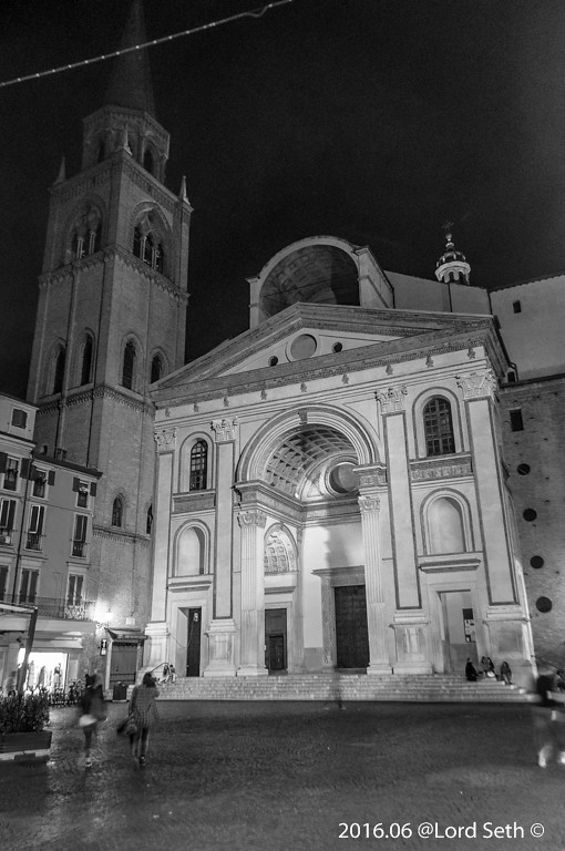Mantova @Chiesa di Sant'Andrea<br/>© <a href="https://flickr.com/people/8359324@N08" target="_blank" rel="nofollow">8359324@N08</a> (<a href="https://flickr.com/photo.gne?id=27244306940" target="_blank" rel="nofollow">Flickr</a>)