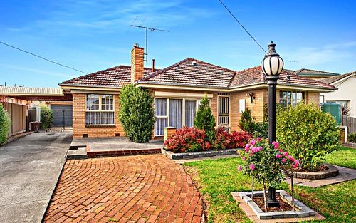 74 Lincoln Dr, Keilor East VIC 3033