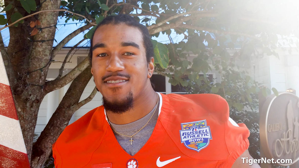 Clemson Football Photo of Vic Beasley and Russell Athletic Bowl
