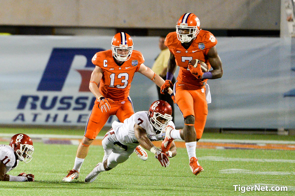 Clemson Football Photo of Russell Athletic Bowl and Mike Williams