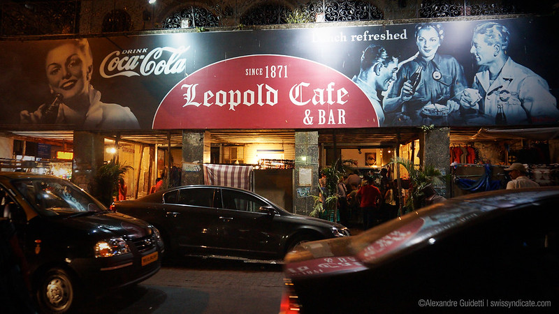 Leopold Cafe At Night<br/>© <a href="https://flickr.com/people/76384865@N02" target="_blank" rel="nofollow">76384865@N02</a> (<a href="https://flickr.com/photo.gne?id=16054293366" target="_blank" rel="nofollow">Flickr</a>)